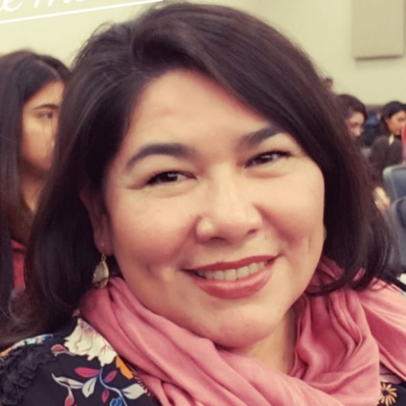 Meet your Posher, Edith - Picture 2 of 2